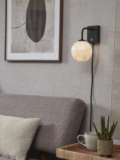 Carrara Wandlamp