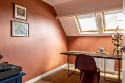 Class Brown Eettafel