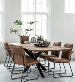 Curves Eettafel