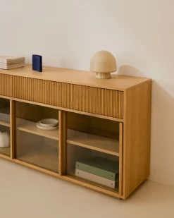 Helvine Dressoir