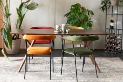 Malaya Eetkamertafel