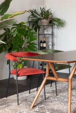 Malaya Eetkamertafel