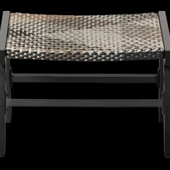 Pom Hocker