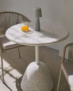 Saura Tuintafel