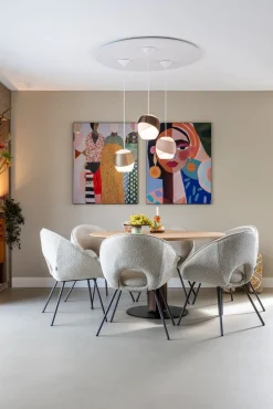 Steely Eettafel
