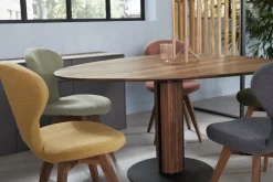Steely Eettafel
