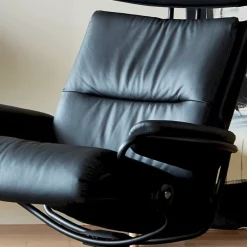 Tokyo Low Relaxfauteuil + Hocker